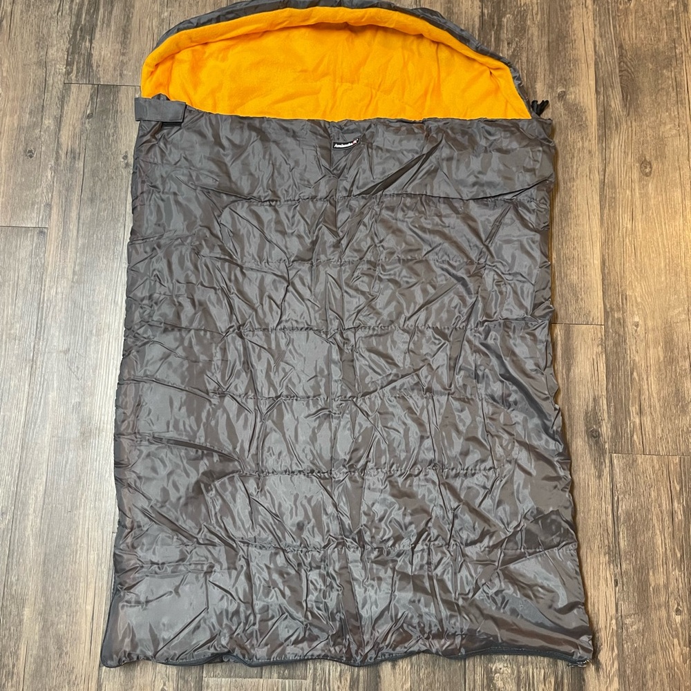 Avalanche Travelite Dog Sleeping Bag - 25x42 - New!